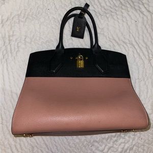 Louis Vuitton purse